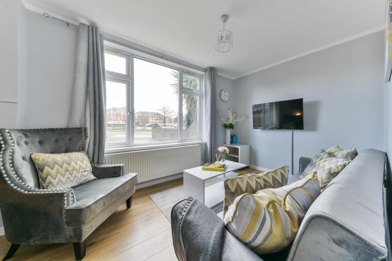 Royal Living Properties Vila Hillingdon Exterior foto
